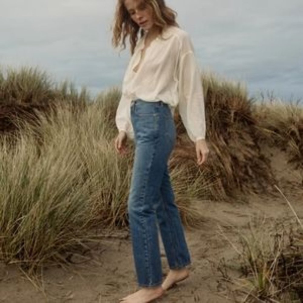 Doen Diana High Rise Straight Leg Medium Wash Jeans Size 26